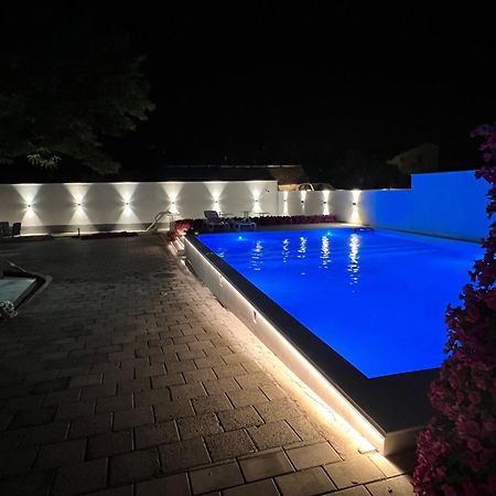 Big House Hotel Petrovaradin Luaran gambar